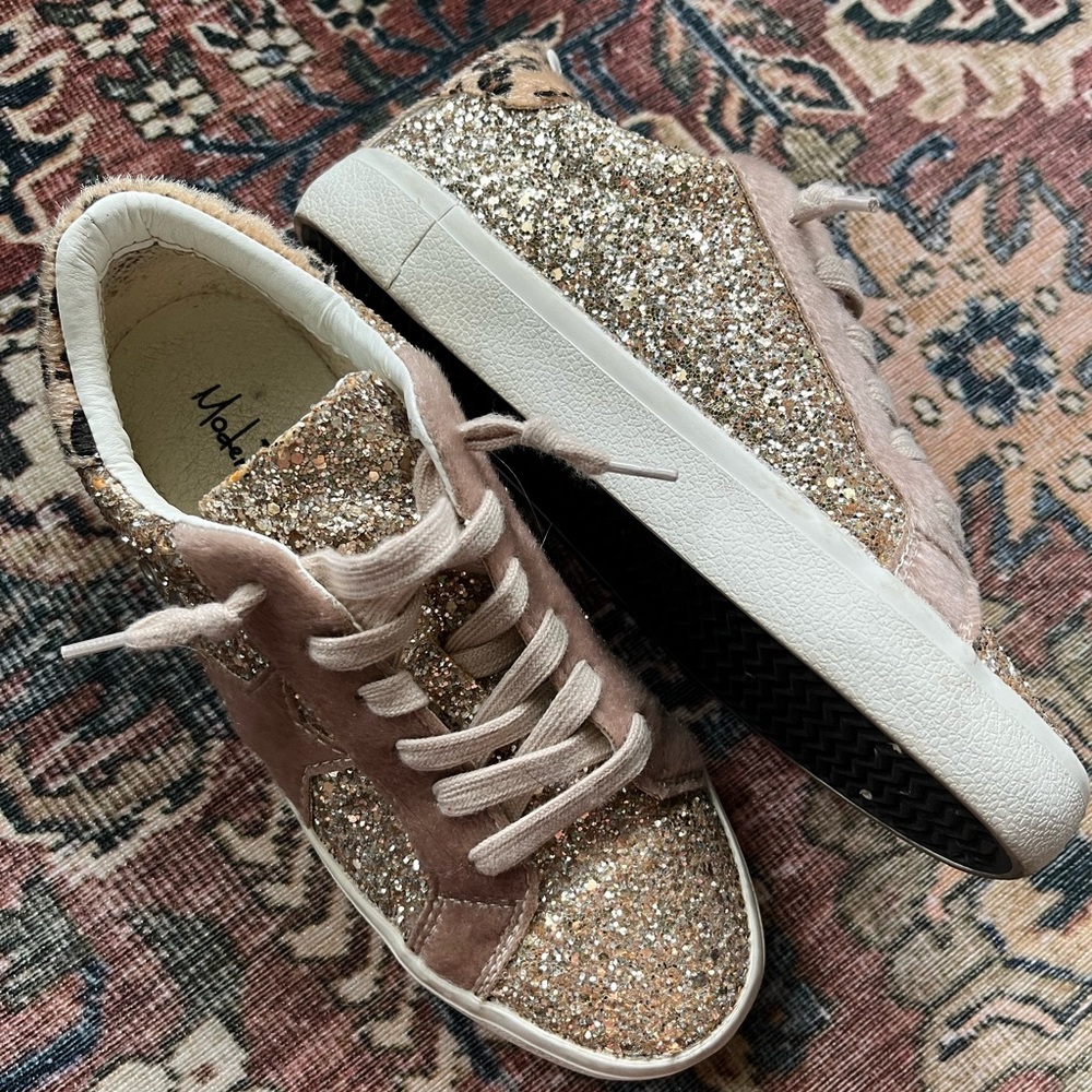 Modern Rush Star Sneakers